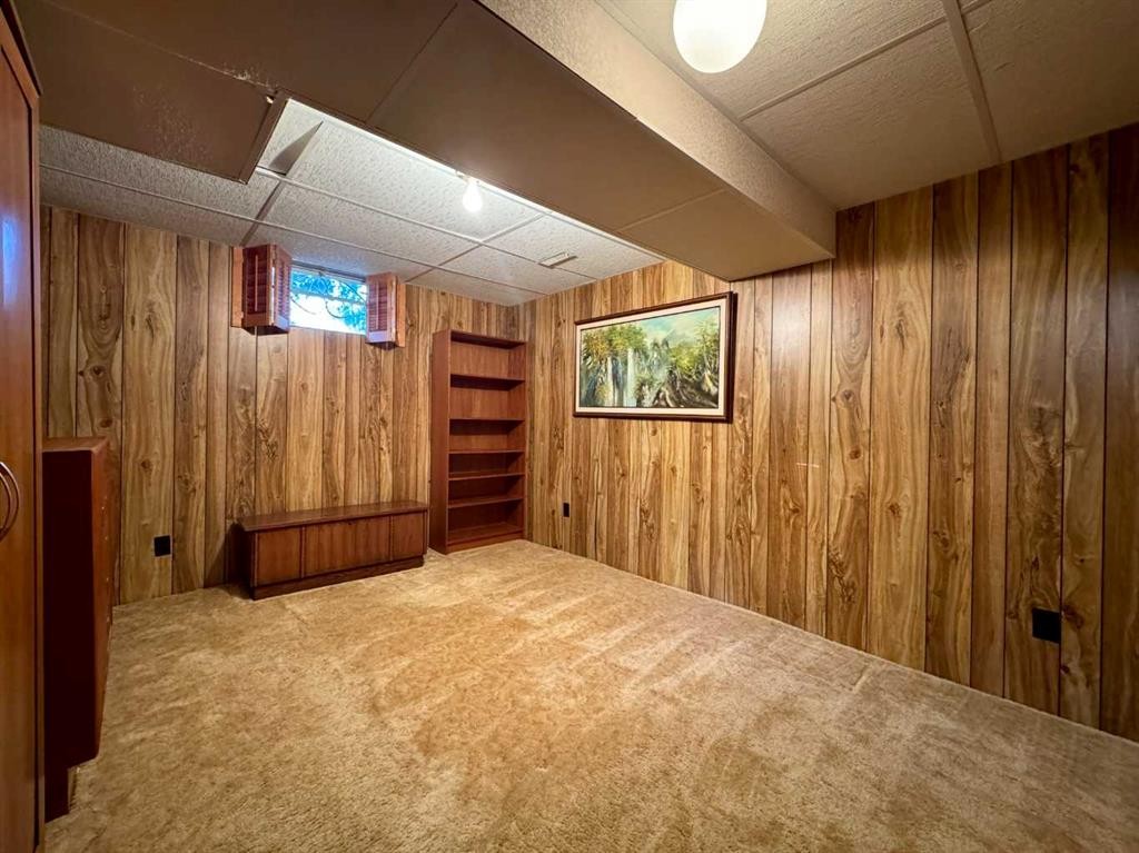 









2231


19

Street South,
Lethbridge,




AB
T1K 2C6

