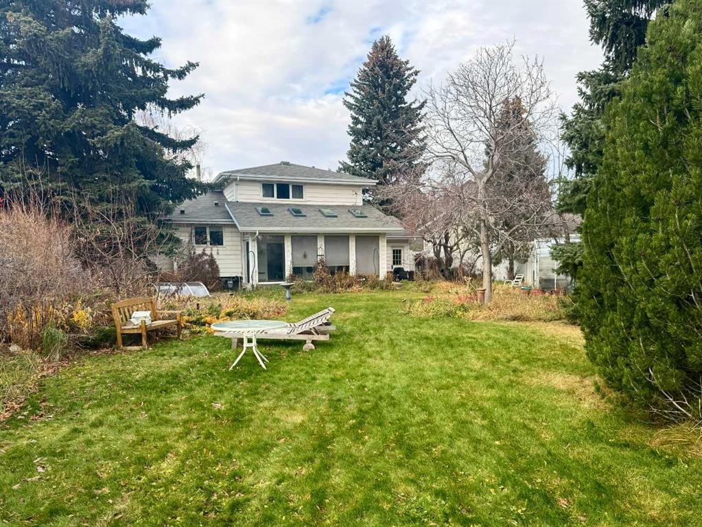 









2231


19

Street South,
Lethbridge,




AB
T1K 2C6

