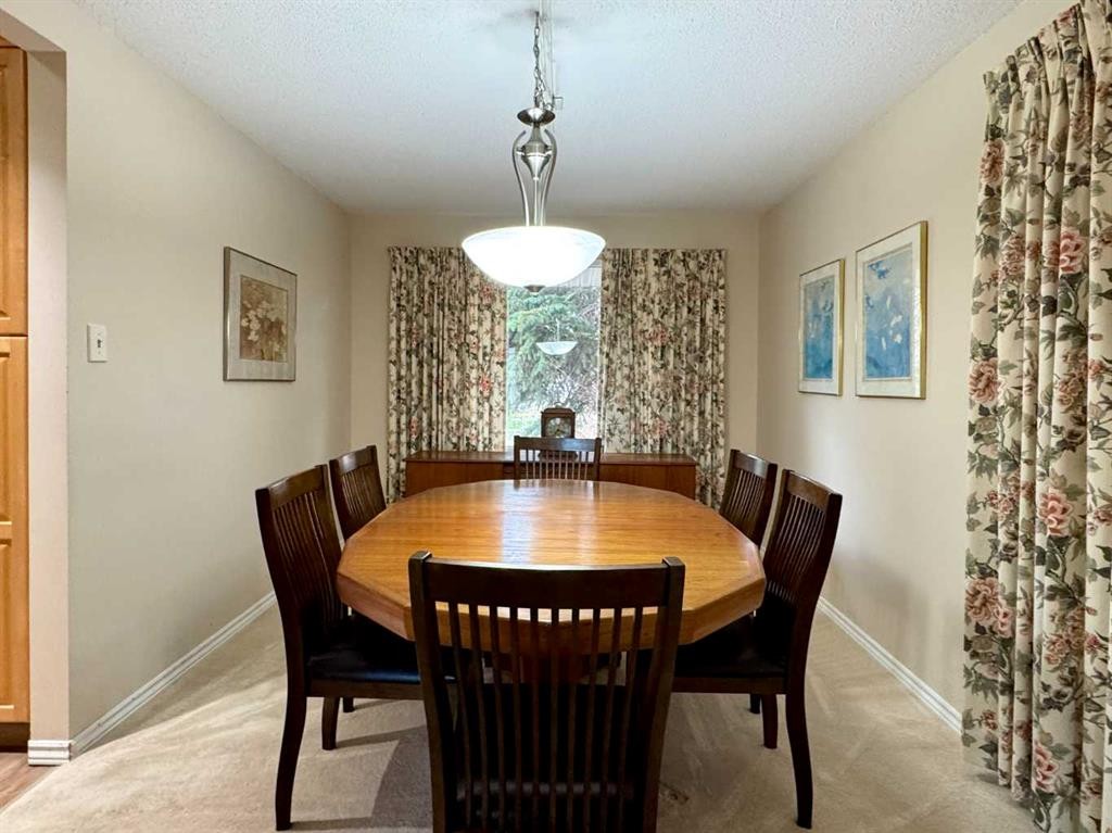 









2231


19

Street South,
Lethbridge,




AB
T1K 2C6

