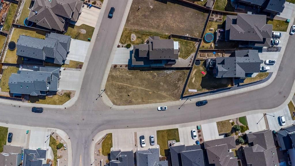 









14


Canyon Estates Lane W

,
Lethbridge,







AB
T1K 5W7


