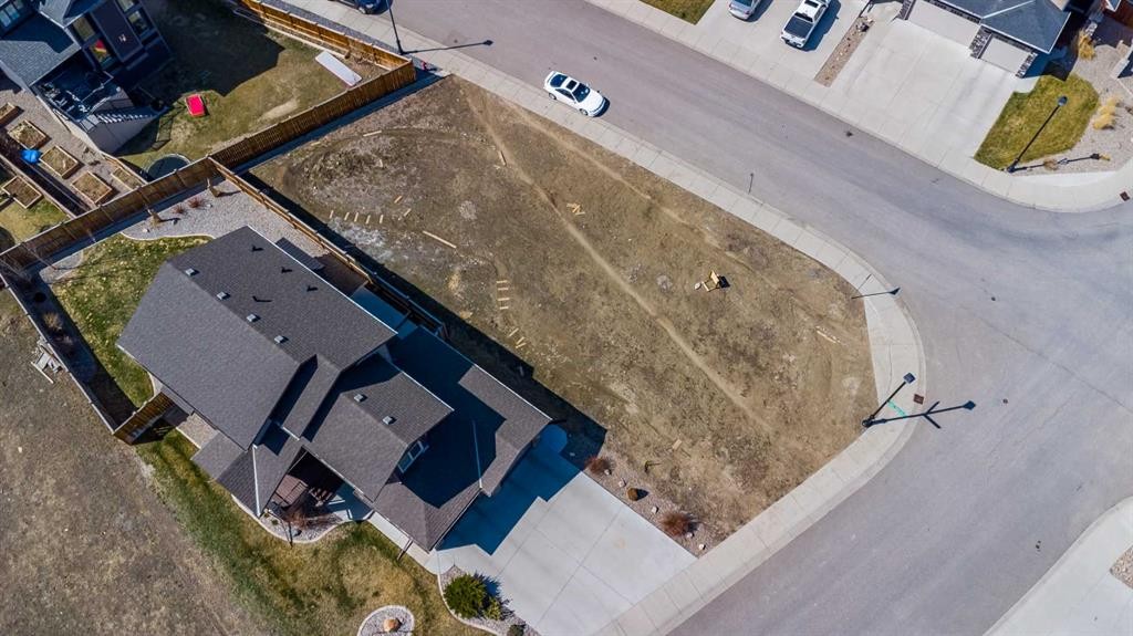 









14


Canyon Estates Lane W

,
Lethbridge,







AB
T1K 5W7

