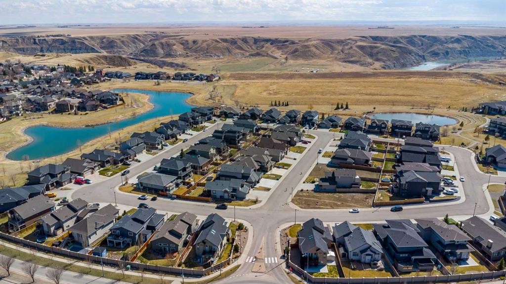 









14


Canyon Estates Lane W

,
Lethbridge,







AB
T1K 5W7

