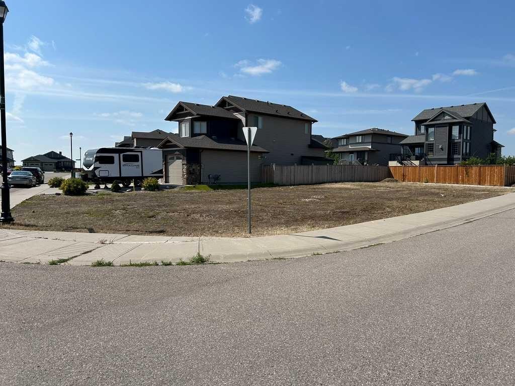 









14


Canyon Estates Lane W

,
Lethbridge,







AB
T1K 5W7

