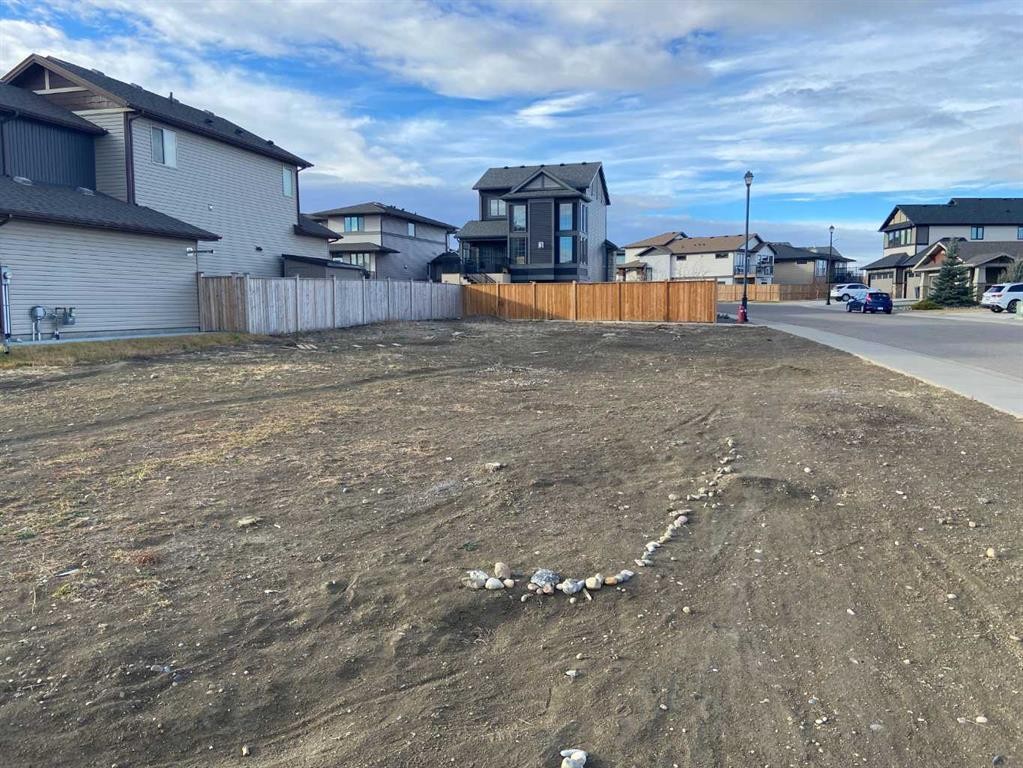 









14


Canyon Estates Lane W

,
Lethbridge,







AB
T1K 5W7

