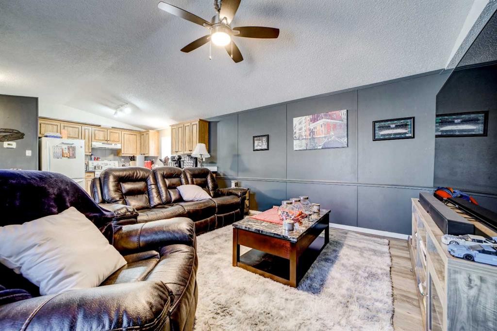 









308


Station

Boulevard,
Coaldale,




AB
T1M 1P6

