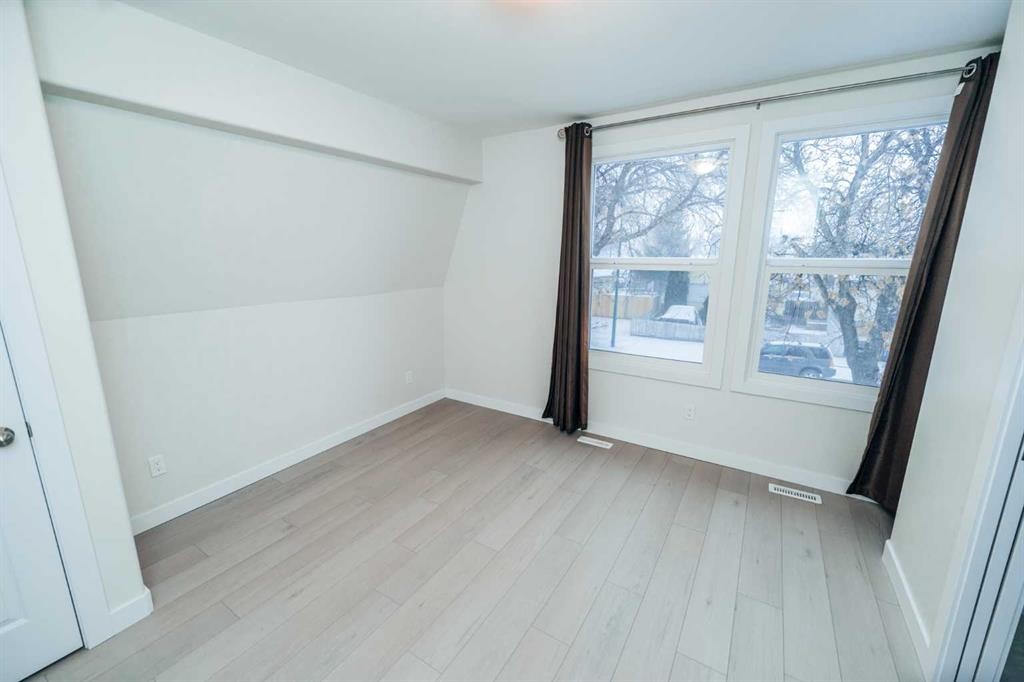









114


15

Street North,
Lethbridge,




AB
T1H 2X4

