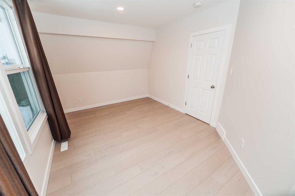









114


15

Street North,
Lethbridge,




AB
T1H 2X4

