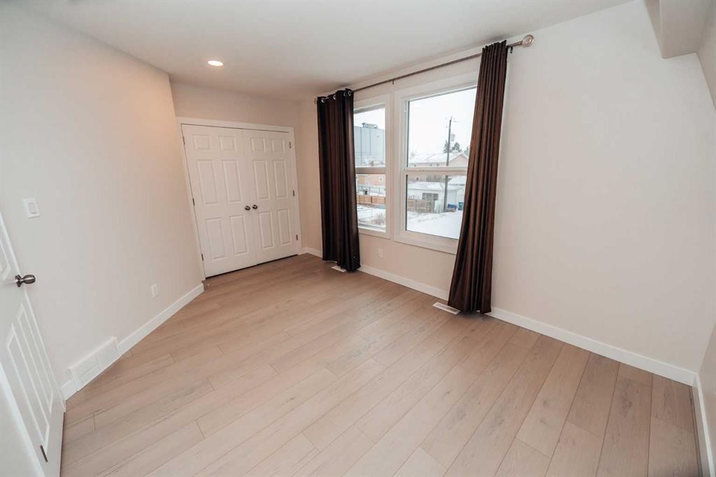 









114


15

Street North,
Lethbridge,




AB
T1H 2X4

