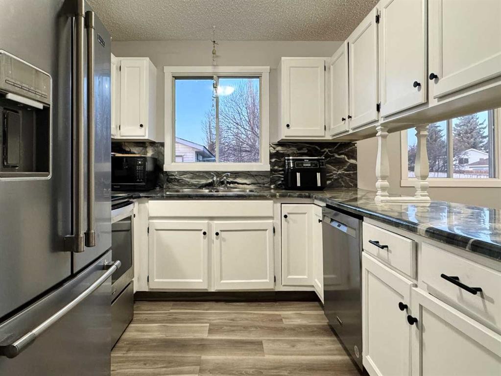 









495


Columbia

Boulevard West,
Lethbridge,




AB
T1K 4T7

