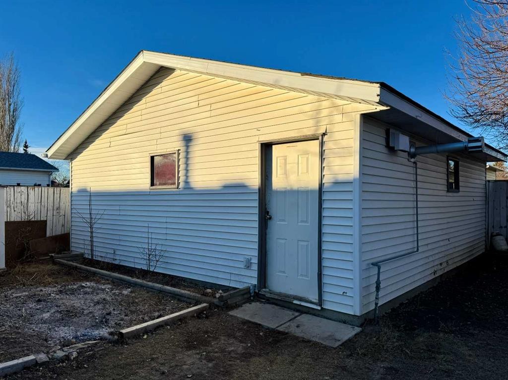 









495


Columbia

Boulevard West,
Lethbridge,




AB
T1K 4T7

