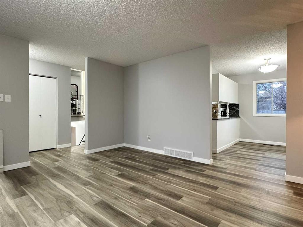 









495


Columbia

Boulevard West,
Lethbridge,




AB
T1K 4T7

