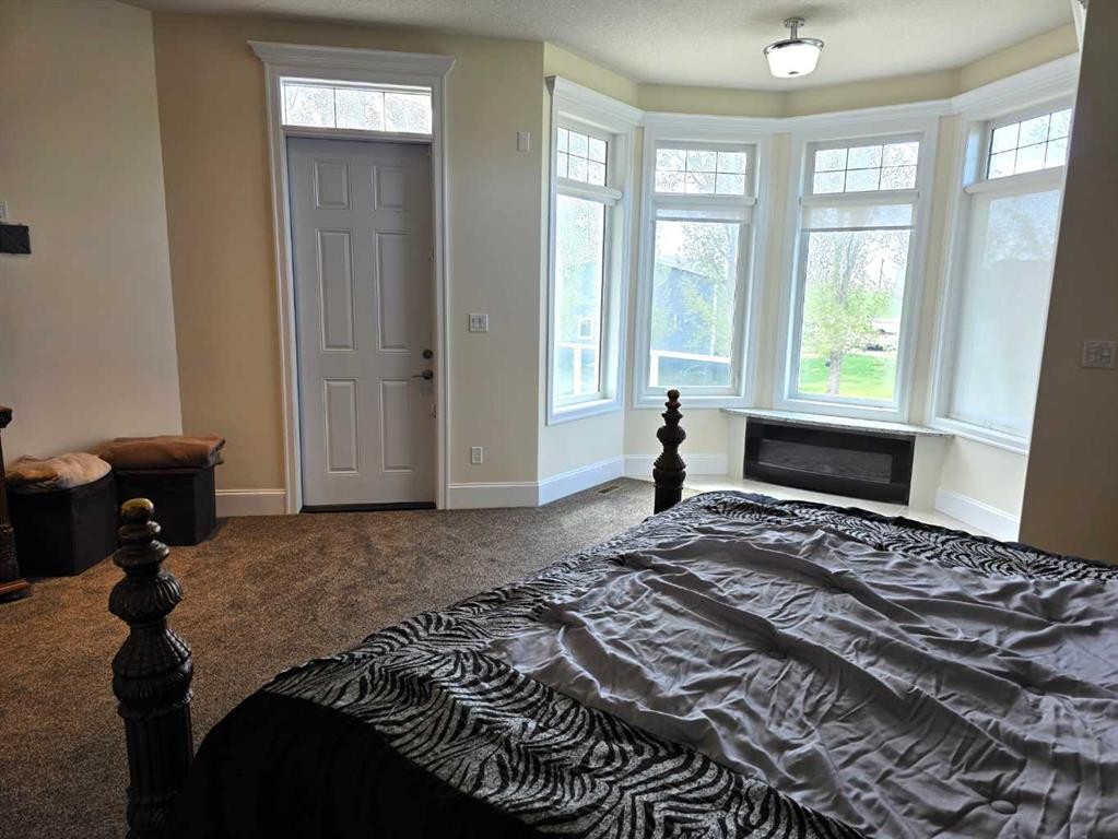 









8


Grasslands

Road,
Rural Taber, M.D. of,




AB
T1G 2C8

