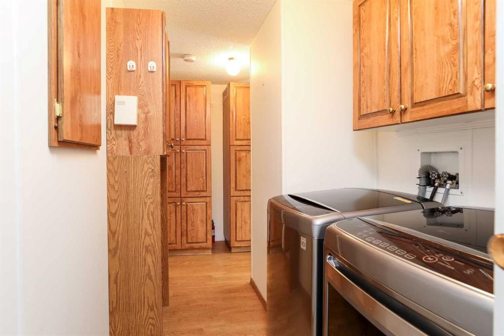 









3019


31 Street South

 South,
Lethbridge,




AB
T1K 6S9

