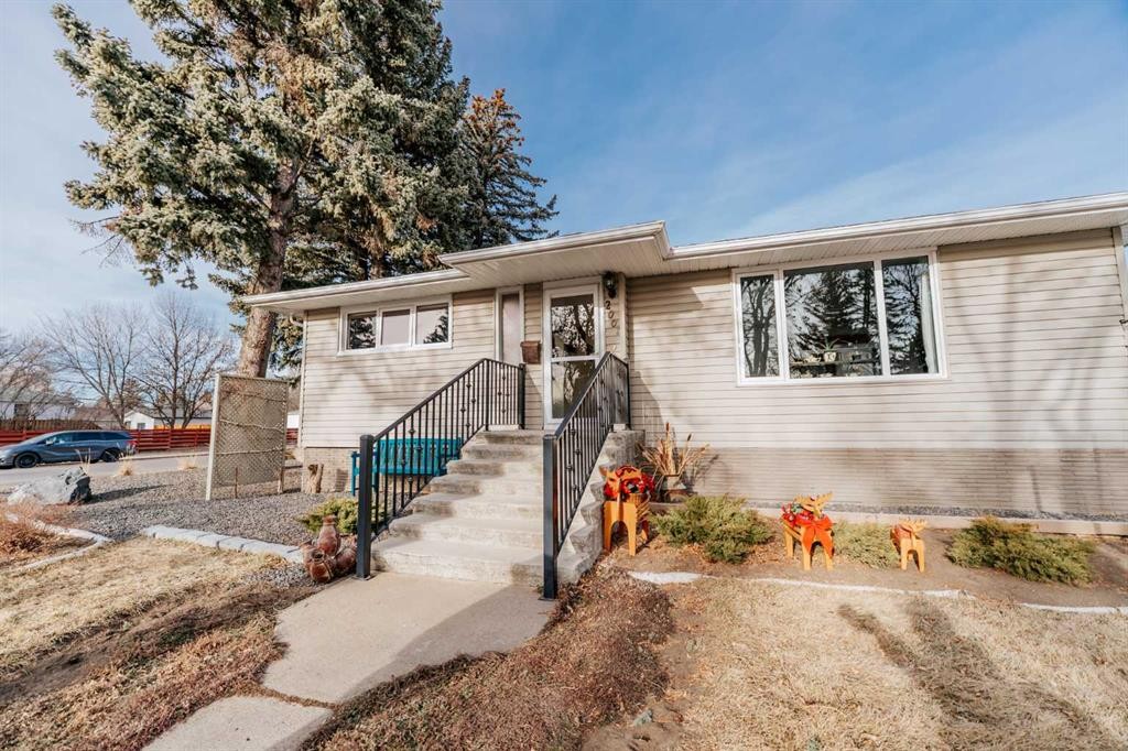 









2001


12

Avenue South,
Lethbridge,




AB
T1K 0N8

