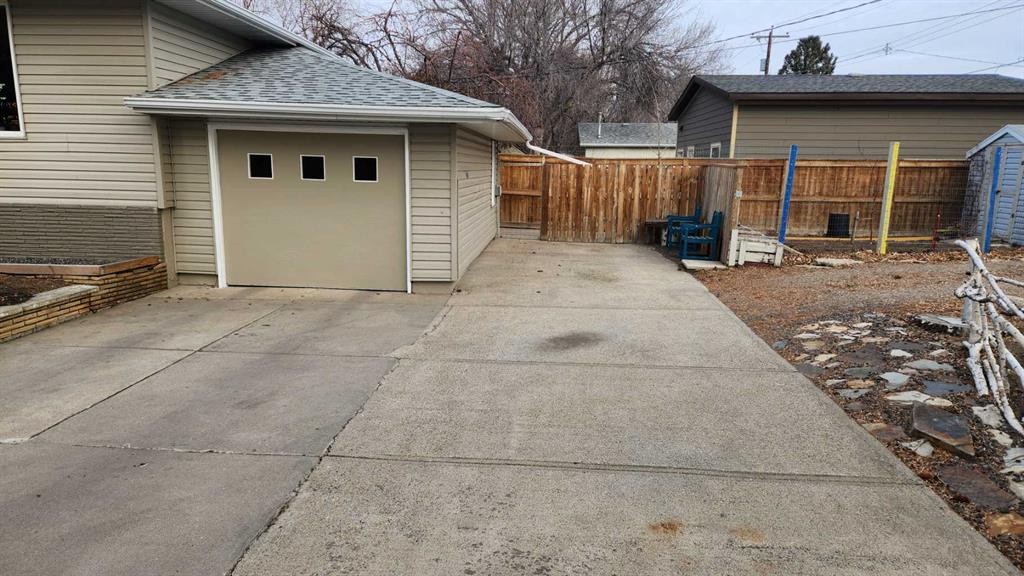 









2001


12

Avenue South,
Lethbridge,




AB
T1K 0N8

