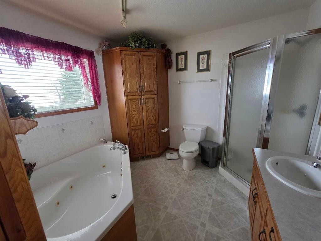 









221044


Twp Rd 50

,
Rural Cardston County,







AB
T0K 1J0

