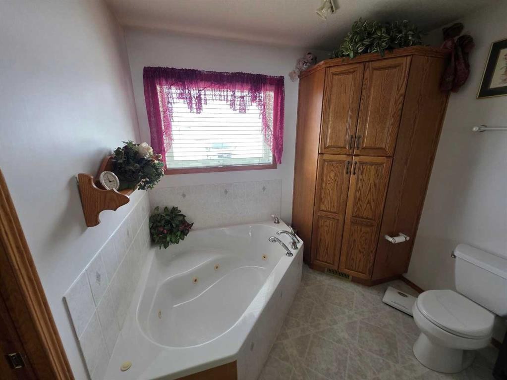 









221044


Twp Rd 50

,
Rural Cardston County,







AB
T0K 1J0

