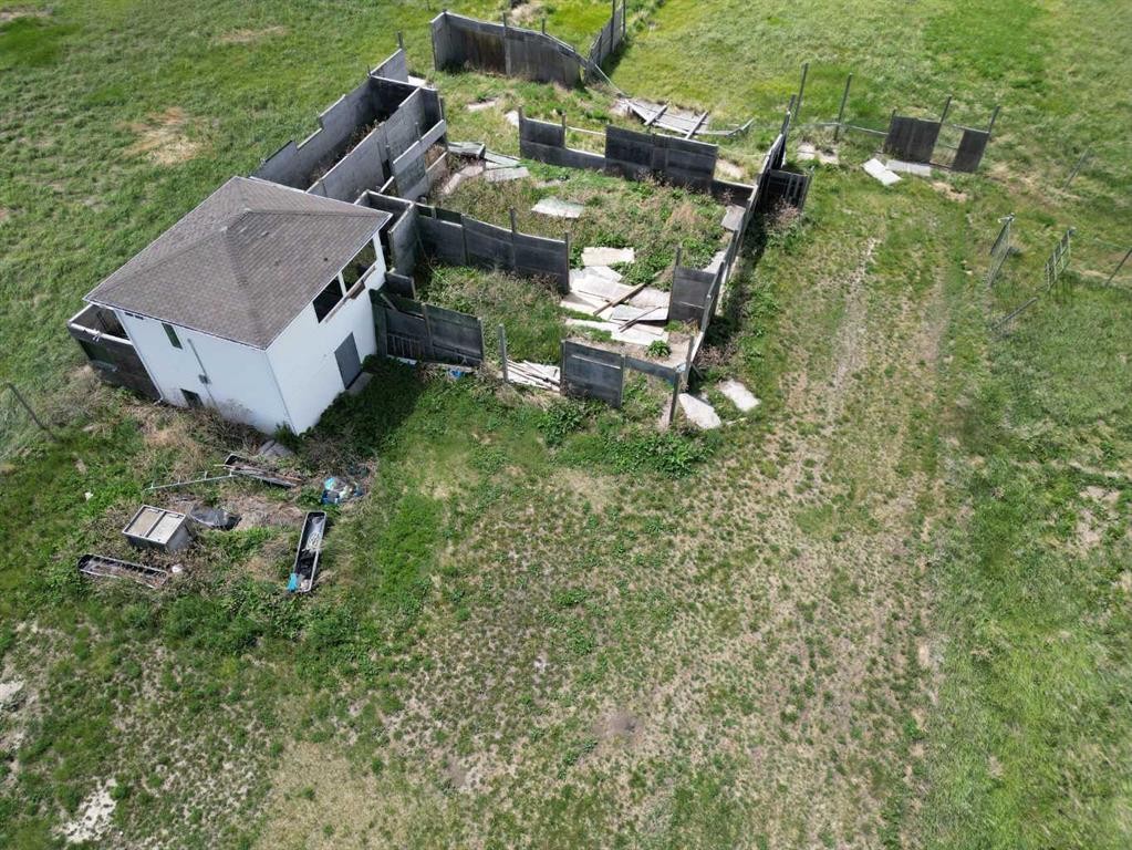 









221044


Twp Rd 50

,
Rural Cardston County,







AB
T0K 1J0

