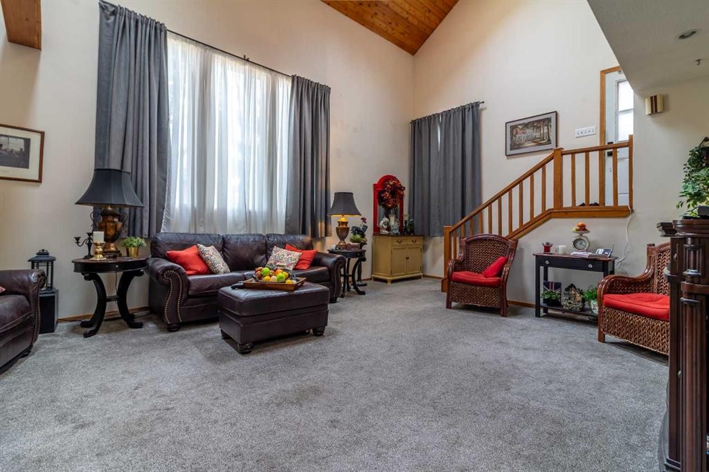 









253


51 Avenue E

,
Claresholm,




AB
T0L 0T0

