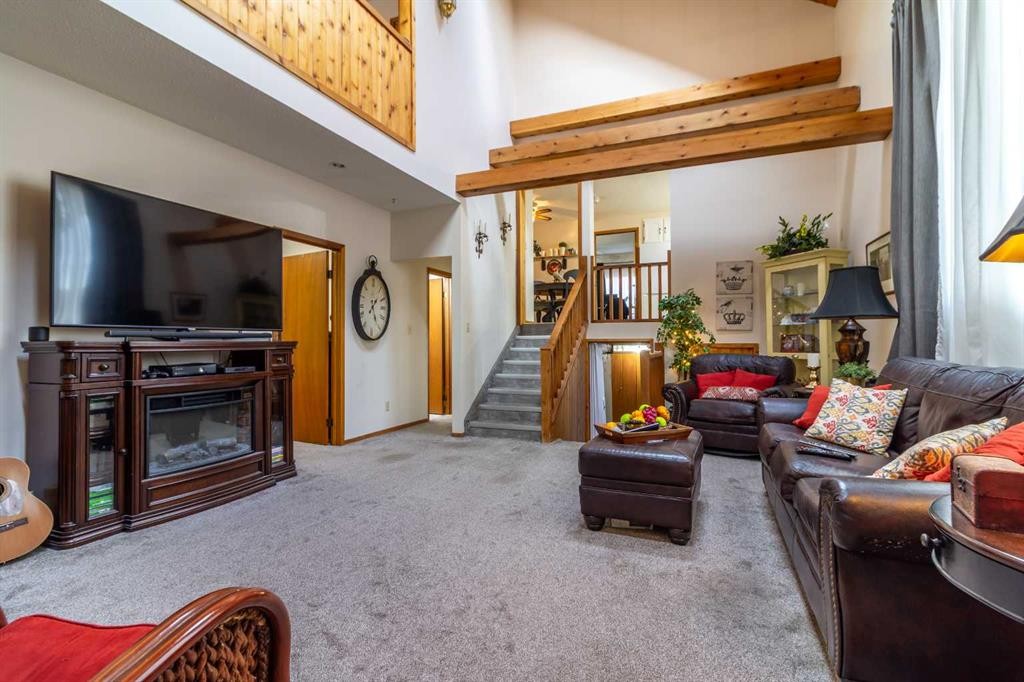 









253


51 Avenue E

,
Claresholm,




AB
T0L 0T0

