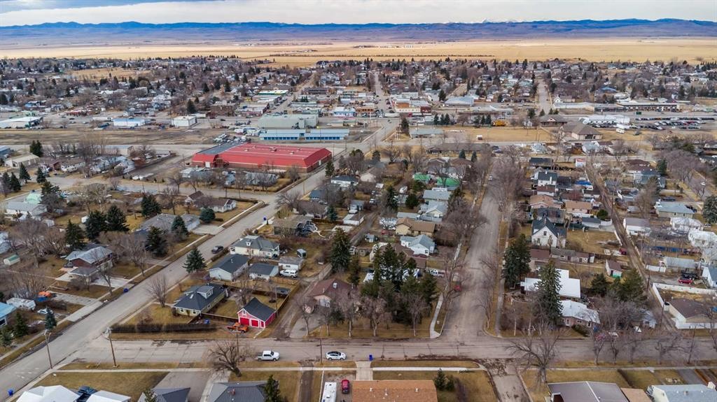 









253


51 Avenue E

,
Claresholm,




AB
T0L 0T0

