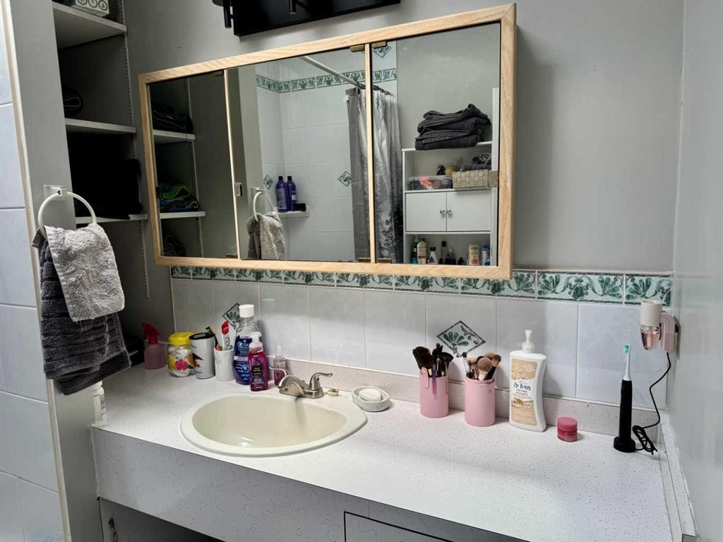 









7918


23

Avenue,
Coleman,




AB
T0K 0M0

