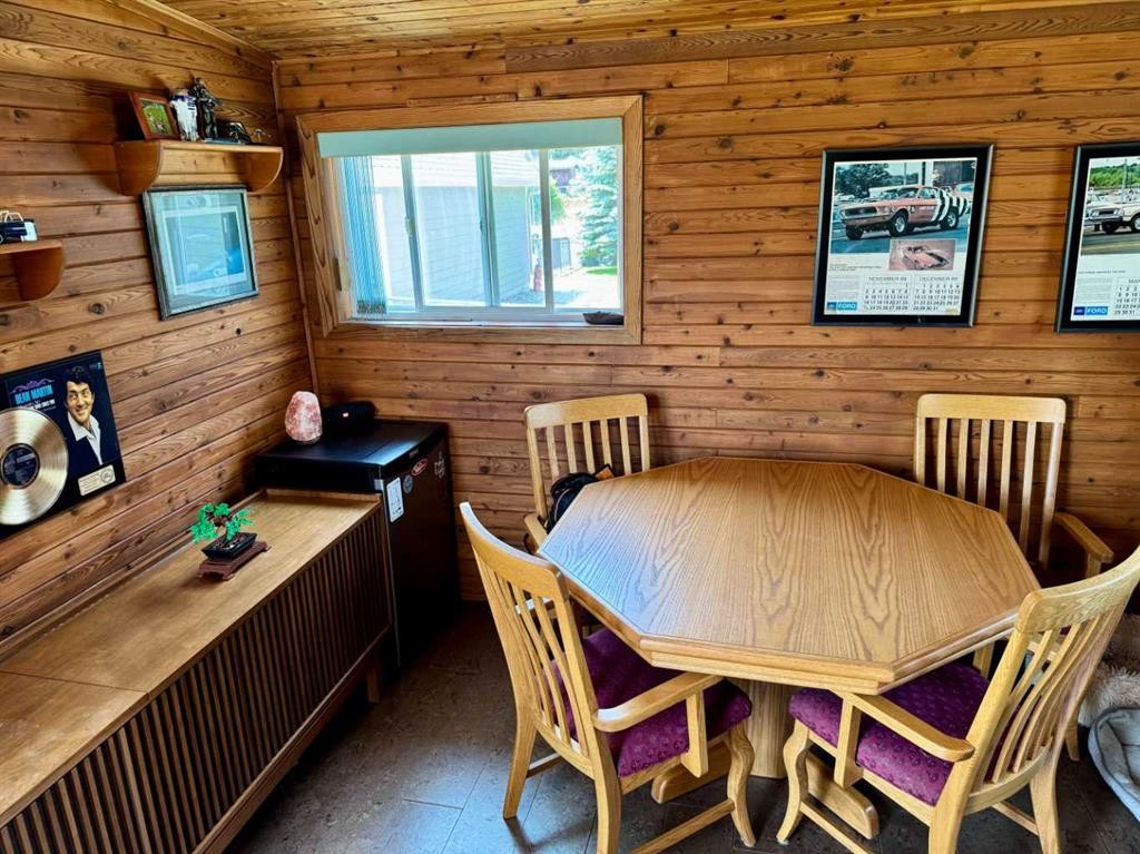 









7918


23

Avenue,
Coleman,




AB
T0K 0M0

