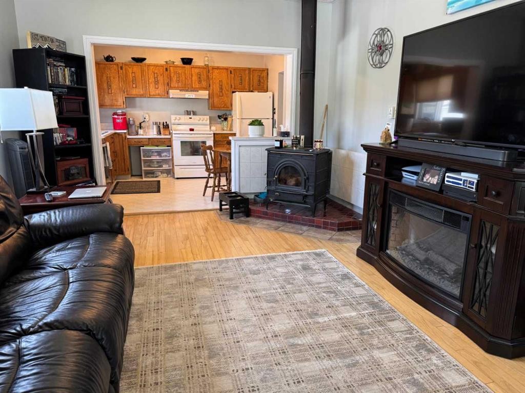 









7918


23

Avenue,
Coleman,




AB
T0K 0M0

