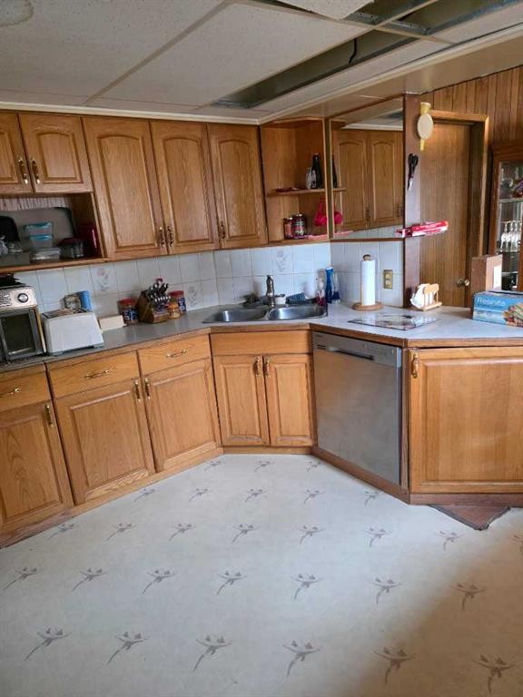 









957


8

Street South,
Lethbridge,




AB
T1K2K7

