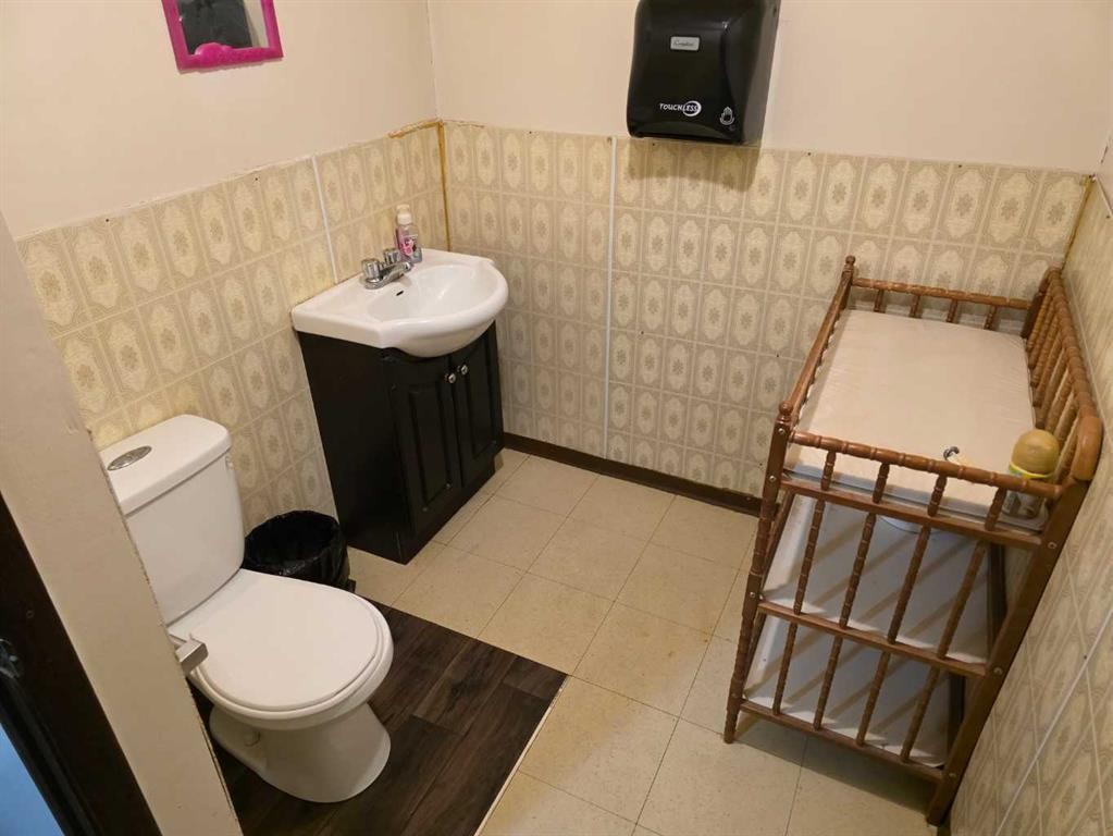 









104


Centre

Street,
Enchant,




AB
T0K 0V0

