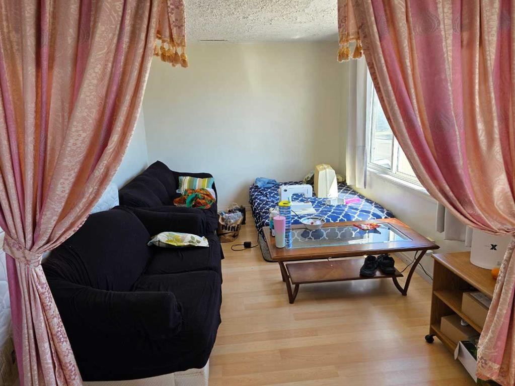 









104


Centre

Street,
Enchant,




AB
T0K 0V0

