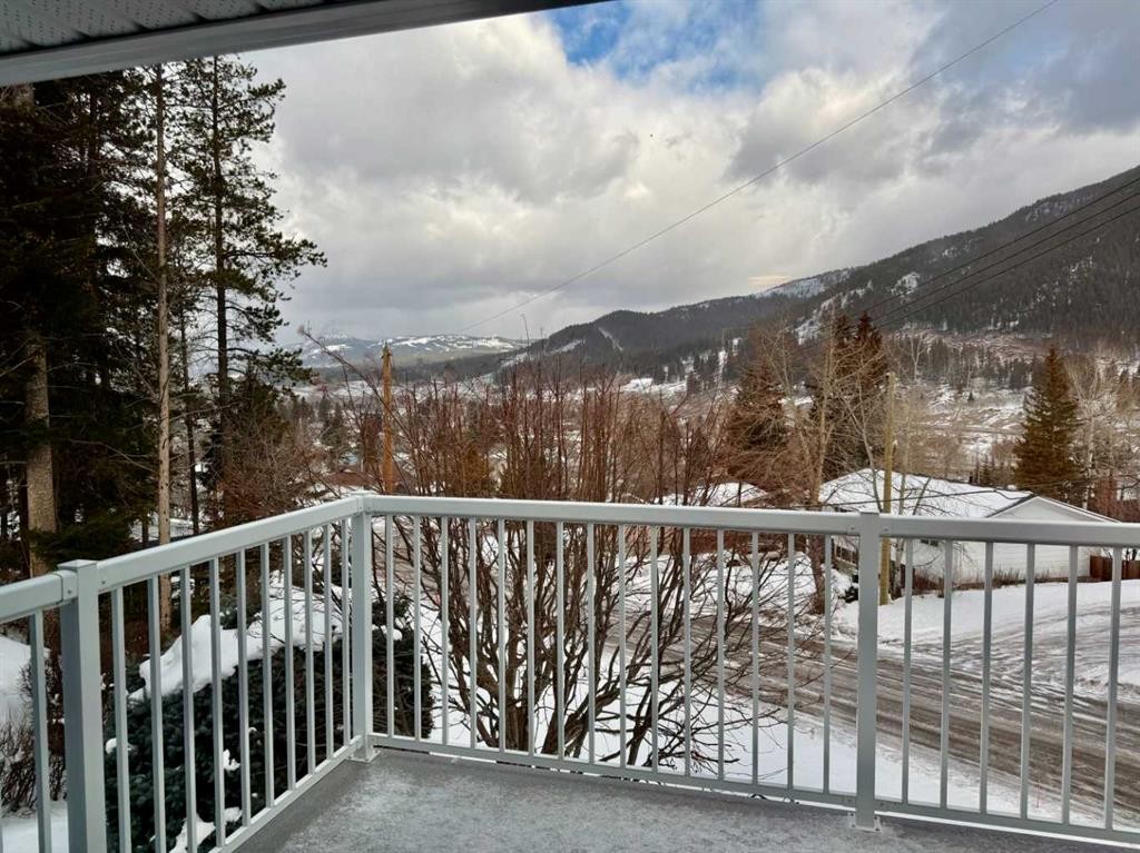 









13521


15

Avenue,
Blairmore,




AB
T0K 0E0

