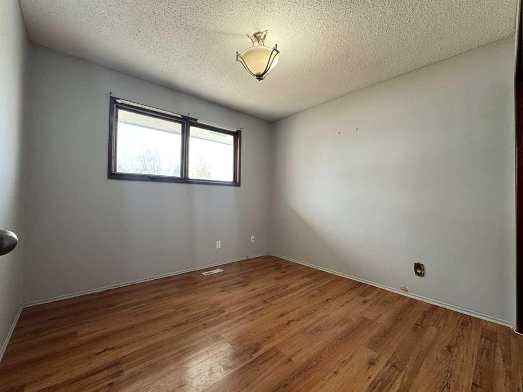 









1251


St Catherine

Road North,
Lethbridge,




AB
T1H 4E9


