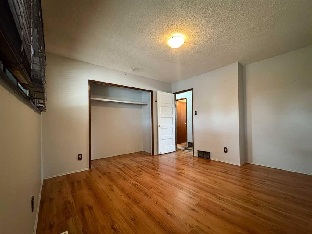 









1251


St Catherine

Road North,
Lethbridge,




AB
T1H 4E9

