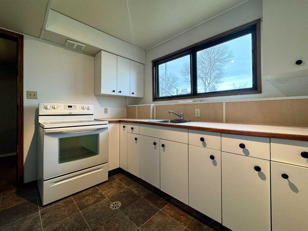 









1251


St Catherine

Road North,
Lethbridge,




AB
T1H 4E9

