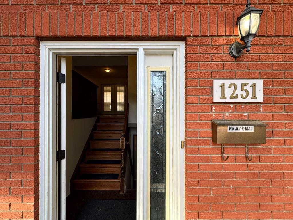 









1251


St Catherine

Road North,
Lethbridge,




AB
T1H 4E9


