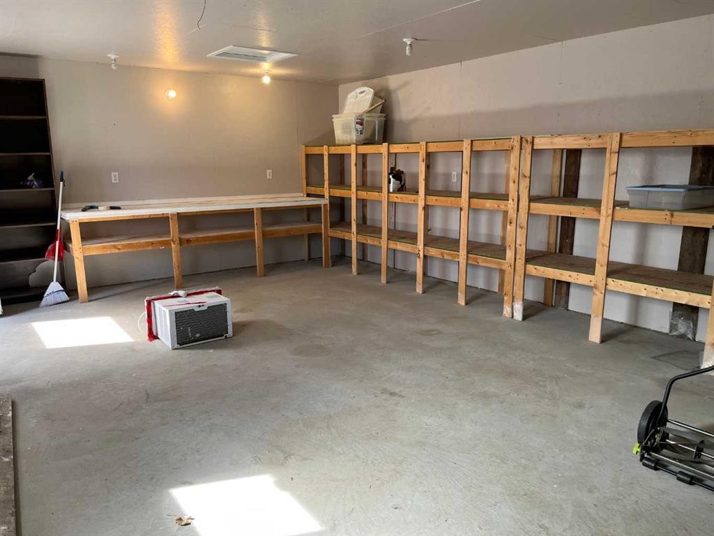 









230


4

Street,
Stirling,




AB
T0K 2E0

