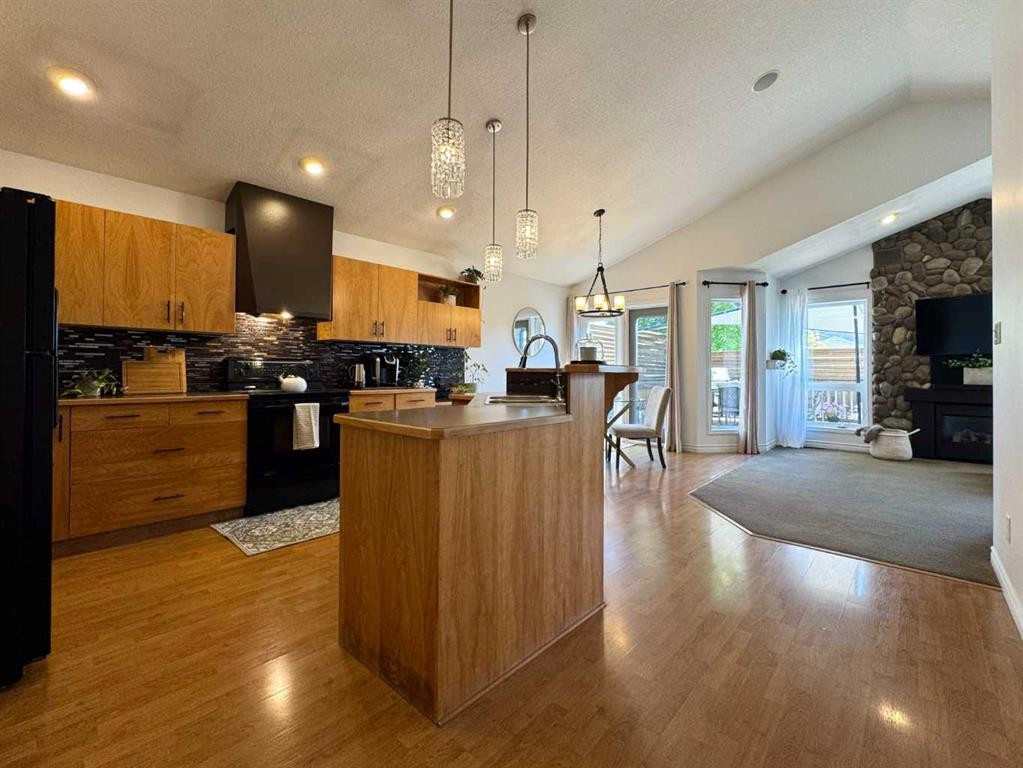 









2


Riverbrook

Close West,
Lethbridge,




AB
T1K 7P2

