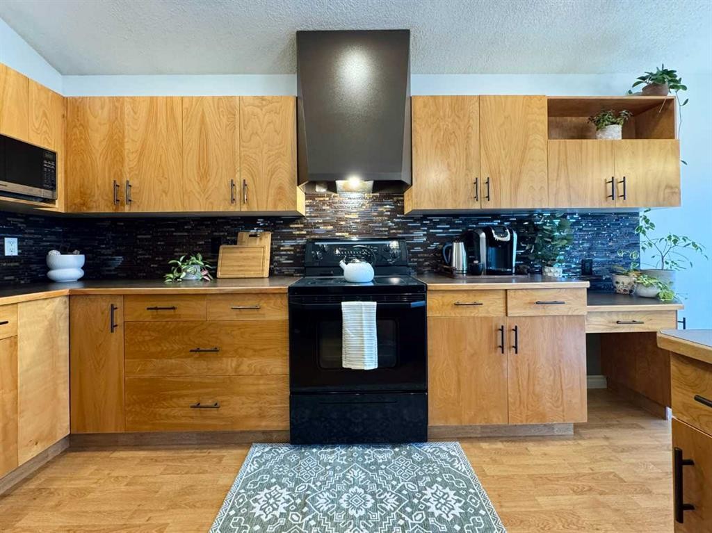 









2


Riverbrook

Close West,
Lethbridge,




AB
T1K 7P2

