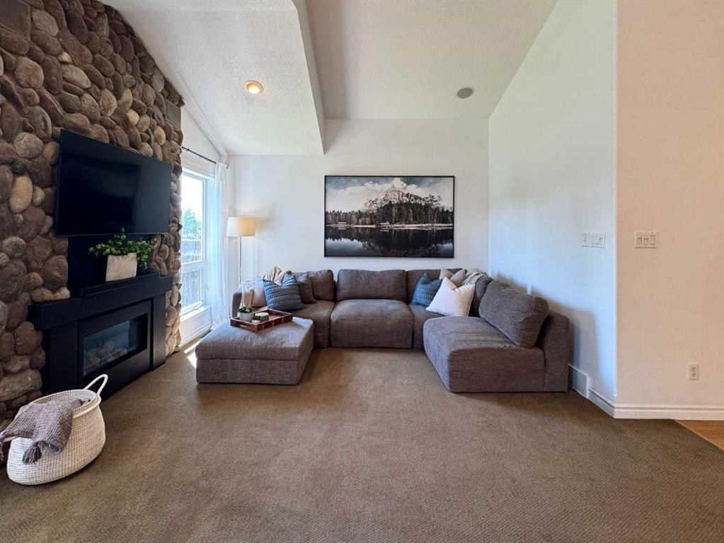 









2


Riverbrook

Close West,
Lethbridge,




AB
T1K 7P2

