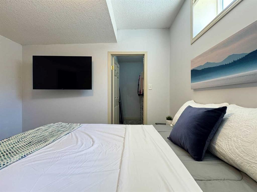 









2


Riverbrook

Close West,
Lethbridge,




AB
T1K 7P2

