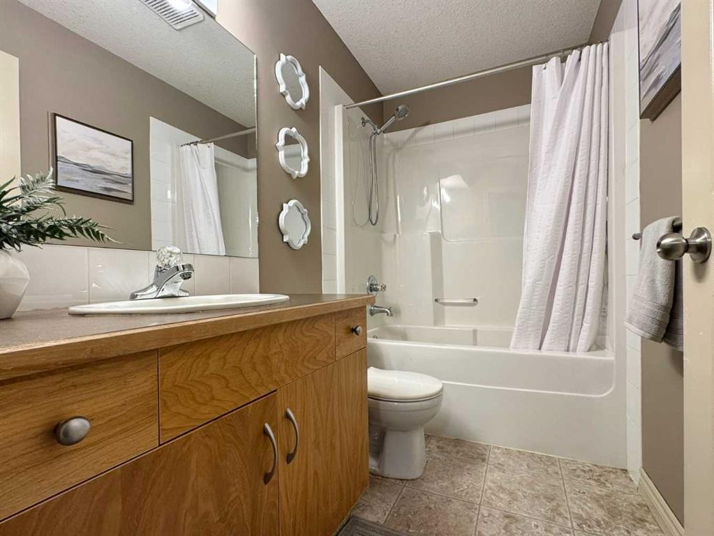 









2


Riverbrook

Close West,
Lethbridge,




AB
T1K 7P2

