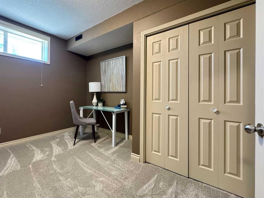 









2


Riverbrook

Close West,
Lethbridge,




AB
T1K 7P2

