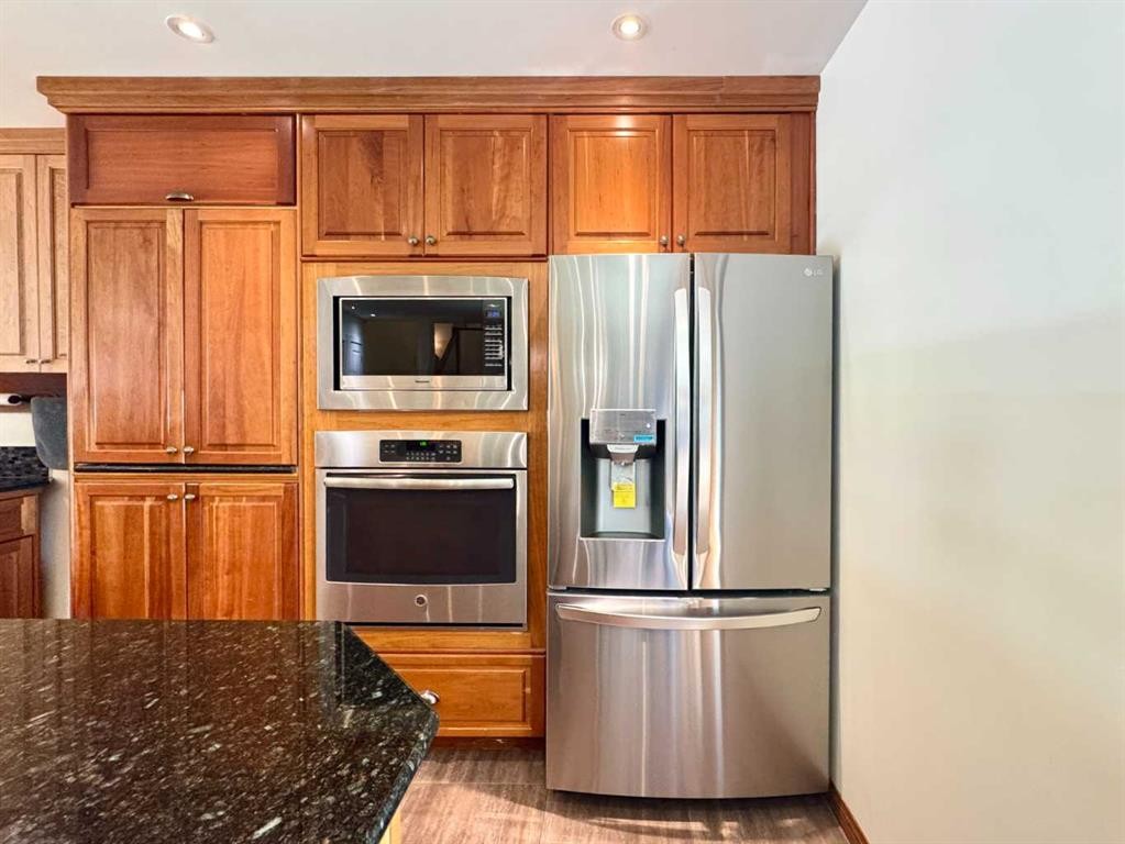 









2302


14

Avenue South,
Lethbridge,




AB
T1K 0V5

