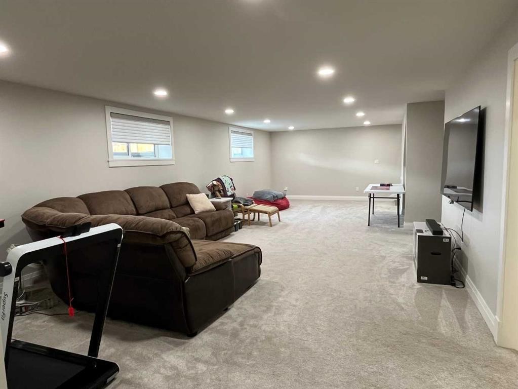 









340


Church

Avenue,
Raymond,




AB
T0K 2S0


