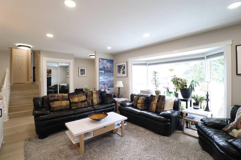 









4209


22

Avenue South,
Lethbridge,




AB
T1K 4Y3

