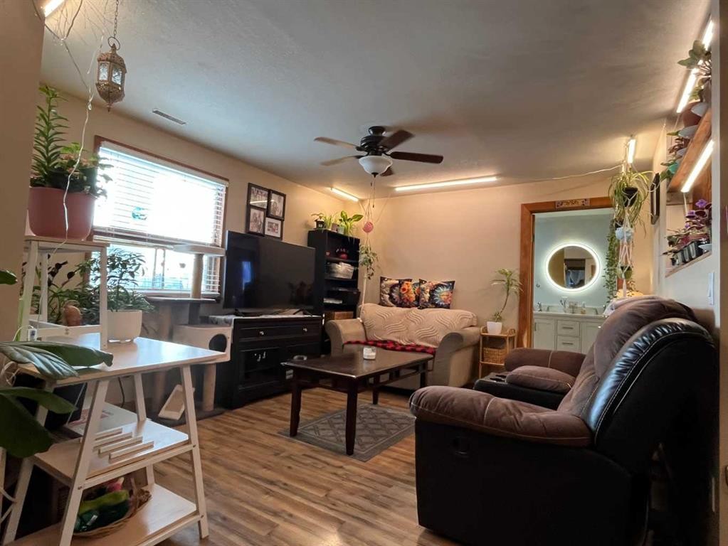 









505


4

Street,
Stirling,




AB
T0K 2E0

