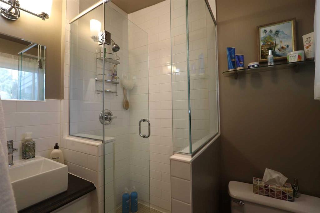 









1723


Lakemount

Boulevard South,
Lethbridge,




AB
T1K 3K5

