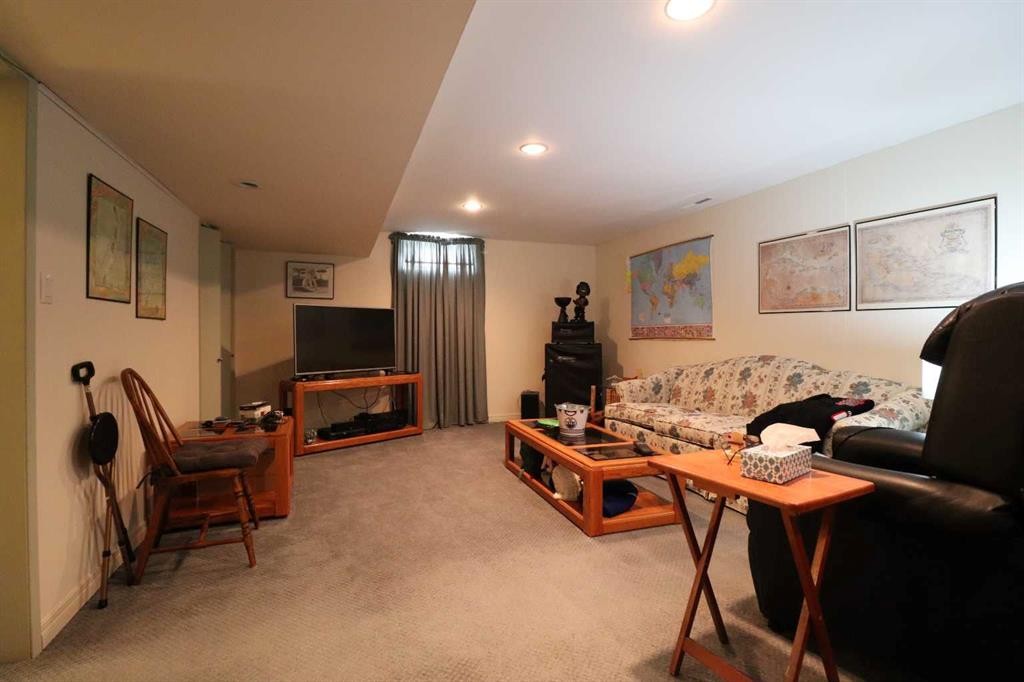 









1723


Lakemount

Boulevard South,
Lethbridge,




AB
T1K 3K5

