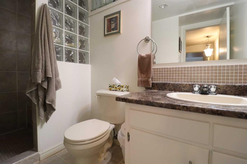 









1723


Lakemount

Boulevard South,
Lethbridge,




AB
T1K 3K5

